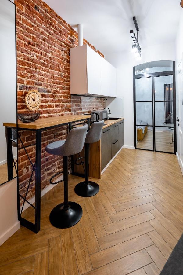 Romari Таманська 12 Apartment Lviv Ngoại thất bức ảnh