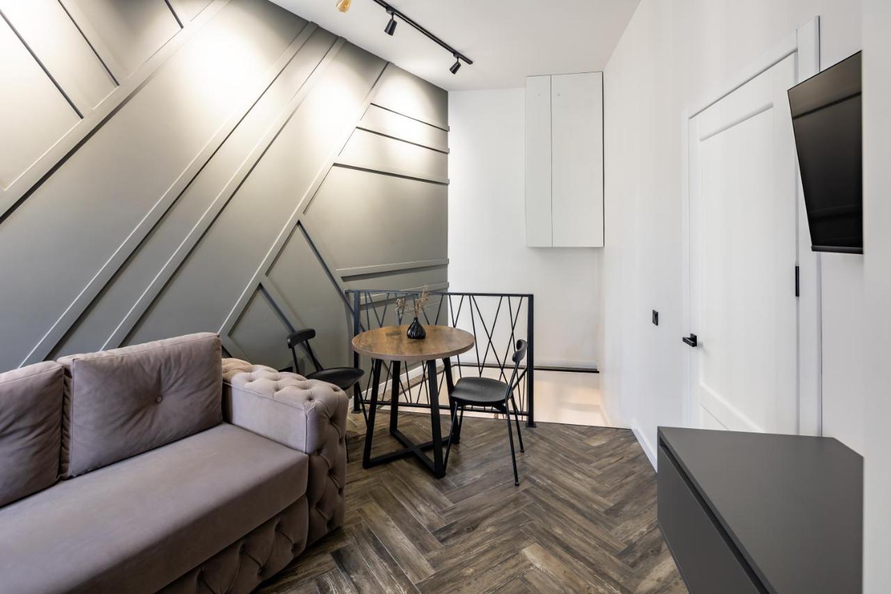 Romari Таманська 12 Apartment Lviv Ngoại thất bức ảnh