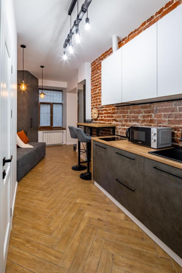 Romari Таманська 12 Apartment Lviv Ngoại thất bức ảnh