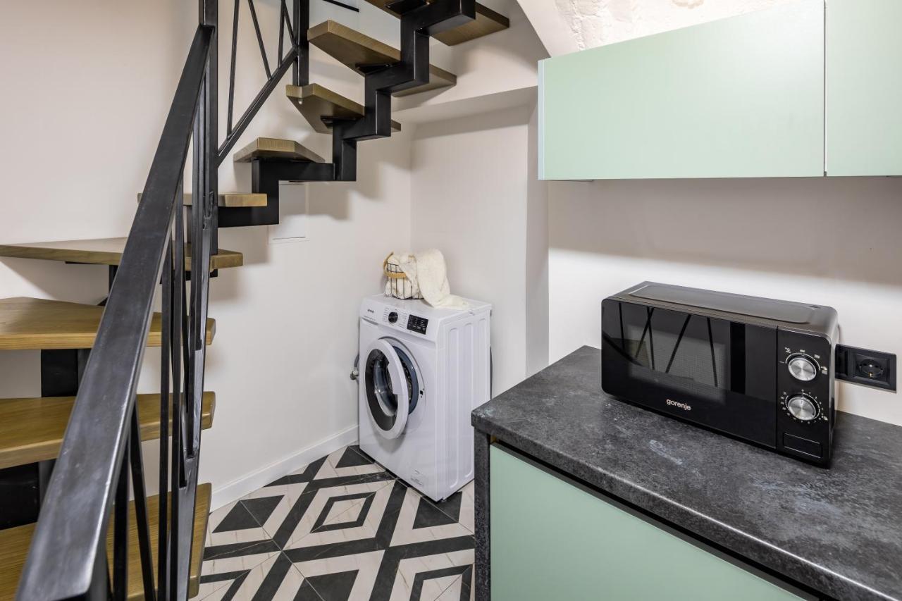 Romari Таманська 12 Apartment Lviv Ngoại thất bức ảnh