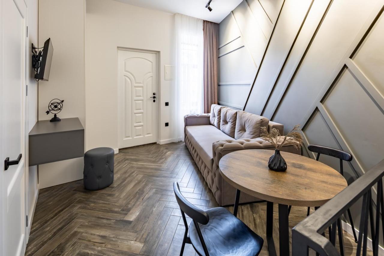Romari Таманська 12 Apartment Lviv Ngoại thất bức ảnh