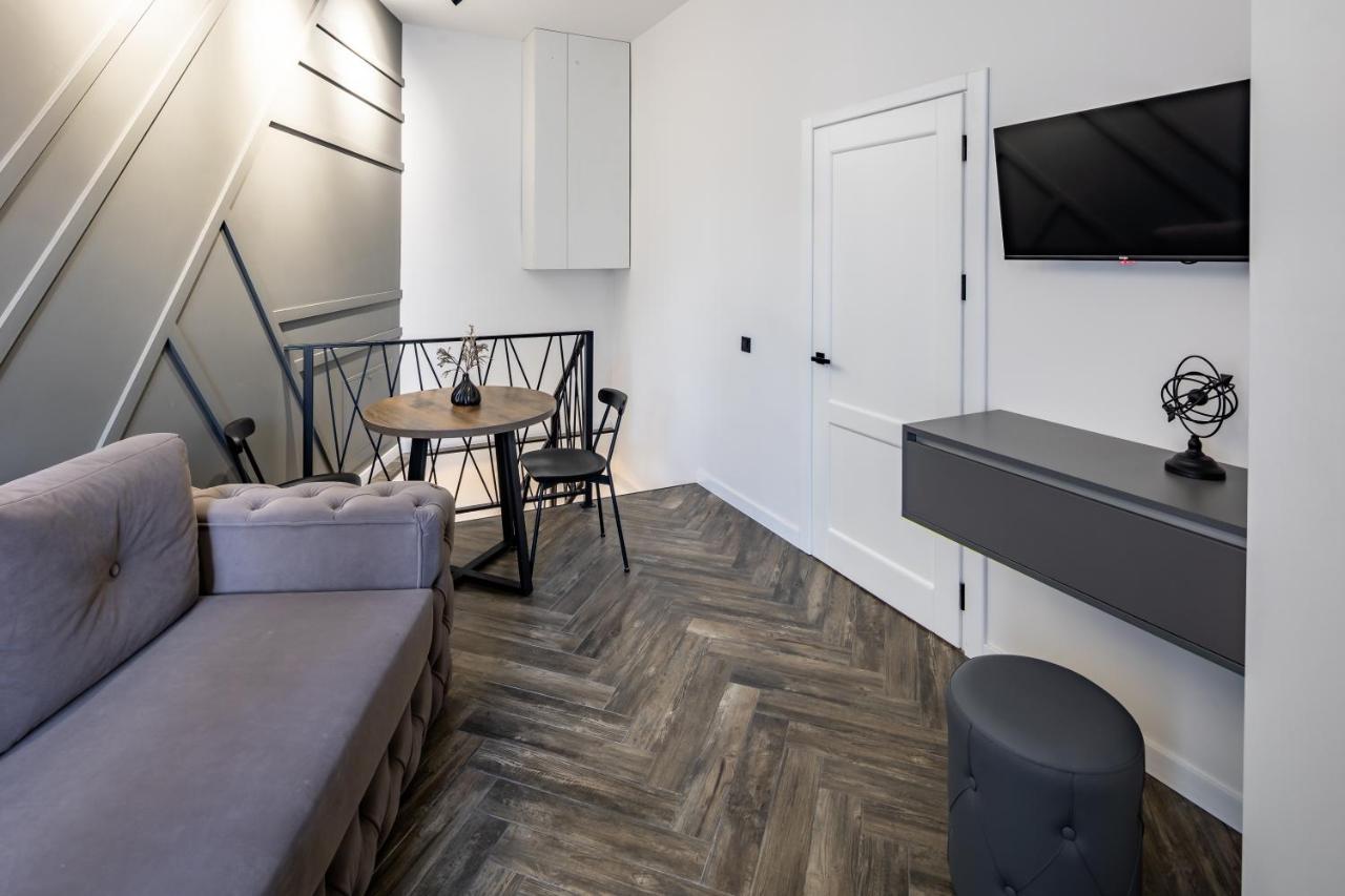 Romari Таманська 12 Apartment Lviv Ngoại thất bức ảnh
