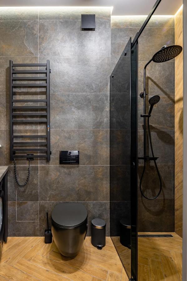 Romari Таманська 12 Apartment Lviv Ngoại thất bức ảnh